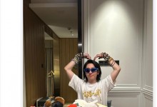 孙阳的手串戴不完根本戴不完 孙阳感谢粉丝无私的爱-融党建互动平台