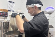 男孩暑期打工赚6000感慨还是上学好 网友：这是社会实践的意义-融党建互动平台