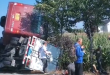 黑龙江多车相撞 大客车压在货车上 医院接到4名伤者-融党建互动平台