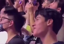 龚俊二闹周杰伦演唱会：全程跟唱 再现大型追星现场-融党建互动平台
