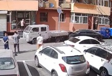 货车倒车连撞奥迪20多次 多方回应 车头损毁严重现场照片-融党建互动平台