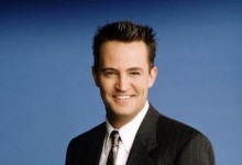 马修·派瑞去世 《老友记》剧迷在取景地纪念“钱德勒”-融党建互动平台