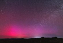 新疆出现罕见全红色极光 为“神的自留地”再添美景-融党建互动平台