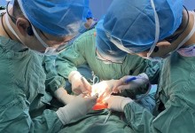 女子患癌男友追到火车站求婚：这个冬天一点都不冷-融党建互动平台