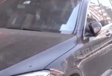 奔驰停斑马线超24小时司机车内离世 警方：死因还在调查-融党建互动平台