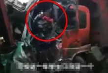 贵州一中巴被两货车夹击面目全非 严重变形现场图-融党建互动平台