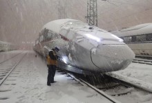 鹅毛大雪漫天飞！部分旅客列车停运 多地停课、错峰上下班-融党建互动平台