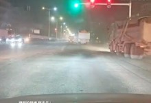 数十辆渣土车路口不减速组队闯红灯 拍摄者：当时害怕极了-融党建互动平台