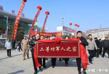 女儿当兵立功妈妈表情好骄傲 网友：致敬巾帼英雄-融党建互动平台