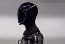 马斯克晒机器人:要去和“擎天柱”散步 人形机器人步态轻盈-融党建互动平台