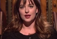 达妹亮相《Vogue》舞会 穿着契合新片《蜘蛛夫人》-融党建互动平台