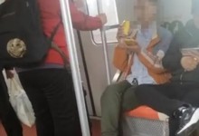 小伙坐爱心座拒让老人：我买票了 被怼“没有家教”-融党建互动平台