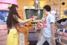 黄子佼曾在节目上掀小S裙子 吓得她甩了黄子佼巴掌-融党建互动平台