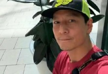 吴彦祖坐长椅怼脸自拍 称懂了老头的快乐-融党建互动平台