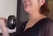 刘品言挺7个月孕肚举哑铃引热议 两个月前官宣结婚-融党建互动平台